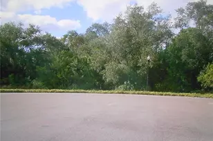 344 Mystic Falls Dr, Apollo Beach, FL 33572 - Photo 8