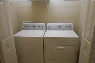 344 Mystic Falls Dr, Apollo Beach, FL 33572 - Photo 38