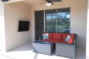 344 Mystic Falls Dr, Apollo Beach, FL 33572 - Photo 34