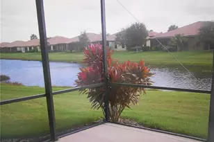 344 Mystic Falls Dr, Apollo Beach, FL 33572 - Photo 36