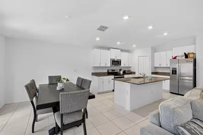 1748 Red Loop, Lakeland, FL 33801 - Photo 16