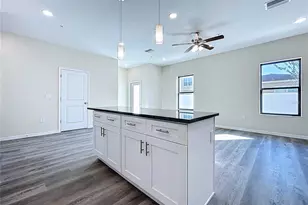 4370 Cambio Gdns Ct, Tampa, FL 33610 - Photo 8