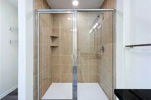 4370 Cambio Gdns Ct, Tampa, FL 33610 - Photo 40