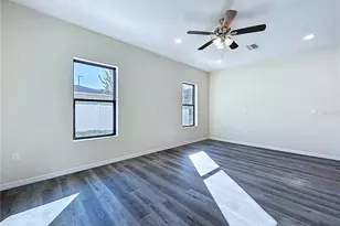 4370 Cambio Gdns Ct, Tampa, FL 33610 - Photo 14