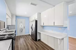 10703 Williams Rd, Thonotosassa, FL 33592 - Photo 8