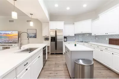 536 Ontario Avenue, Crystal Beach, FL 34681 - Photo 18