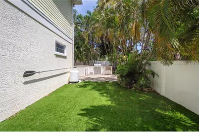 536 Ontario Avenue, Crystal Beach, FL 34681 - Photo 54