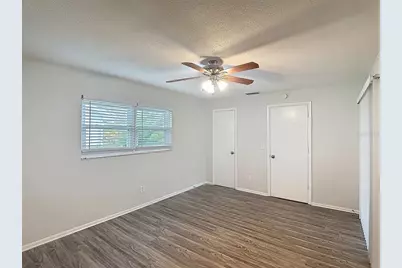 11320 Currie Lane, Largo, FL 33774 - Photo 10