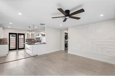 810 22nd Street N, Saint Petersburg, FL 33713 - Photo 2