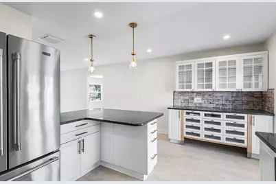 810 22nd Street N, Saint Petersburg, FL 33713 - Photo 10