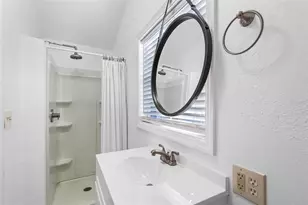 810 22nd St N, Saint Petersburg, FL 33713 - Photo 30