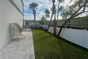 3909 W Cleveland St, Tampa, FL 33609 - Photo 12