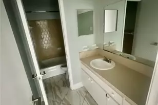 3909 W Cleveland St, Tampa, FL 33609 - Photo 10