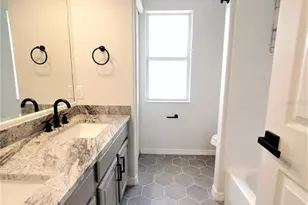 5318 Twin Creeks Dr, Valrico, FL 33596 - Photo 22