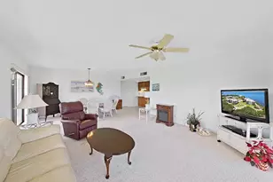 203 Mariner Dr, Tarpon Springs, FL 34689 - Photo 14