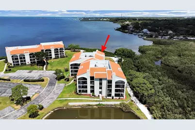 203 Mariner Drive #203, Tarpon Springs, FL 34689 - Photo 2