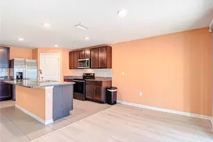 8075 Broad Pointe Dr, Zephyrhills, FL 33540 - Photo 20
