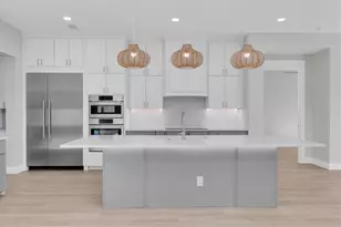 5966 Bayview Cir S, Gulfport, FL 33707 - Photo 16