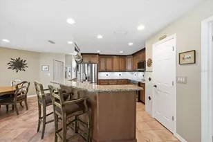 302 Lake Kell Ct, Lutz, FL 33549 - Photo 22