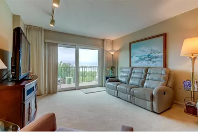 7050 Sunset Drive S #405, South Pasadena, FL 33707 - Photo 6