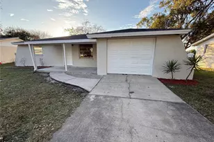 6039 20th St, Zephyrhills, FL 33542 - Photo 2