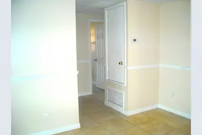 2806 Burr Oak Drive, Tampa, FL 33618 - Photo 6