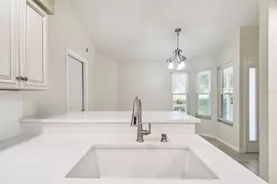 7021 Oregon Chickadee Rd, Weeki Wachee, FL 34613 - Photo 8