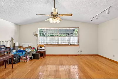 10618 Skewlee Gardens Drive, Thonotosassa, FL 33592 - Photo 32