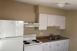 5609 1/2 Tangerine Ave S, Gulfport, FL 33707 - Photo 8