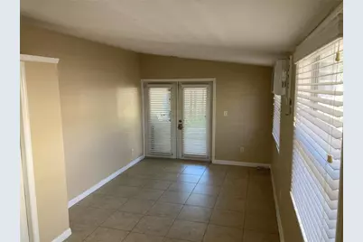 5609 1/2 Tangerine Avenue S, Gulfport, FL 33707 - Photo 10