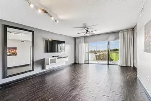 1200 Country Club Dr, Largo, FL 33771 - Photo 32