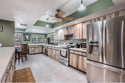 2703 Pemberton Creek Drive, Seffner, FL 33584 - Photo 18