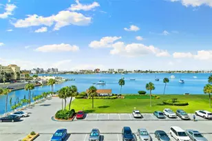 4550 Cove Cir, Saint Petersburg, FL 33708 - Photo 4