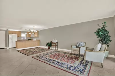 7625 Sun Island Drive S #107, South Pasadena, FL 33707 - Photo 6