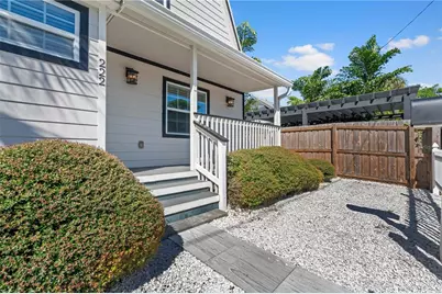 222 25th Street N, Saint Petersburg, FL 33713 - Photo 1