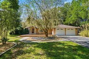 22063 Lake Lindsey Rd, Brooksville, FL 34601 - Photo 1