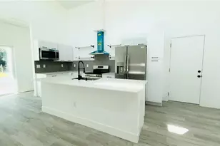 7626 Cypress Dr, New Port Richey, FL 34653 - Photo 12