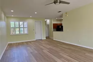 15858 Aurora Lake Cir, Wimauma, FL 33598 - Photo 8