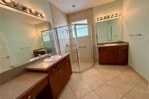 15858 Aurora Lake Cir, Wimauma, FL 33598 - Photo 10