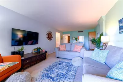 305 Tarpon Point, Tarpon Springs, FL 34689 - Photo 4