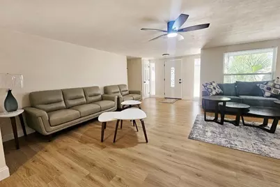 9218 Memorial Highway, Tampa, FL 33615 - Photo 16