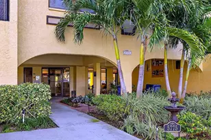 5775 Park St N, Saint Petersburg, FL 33709 - Photo 1