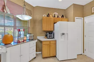 8805 Casablanca Way, Tampa, FL 33626 - Photo 10