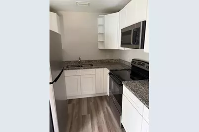 14618 N 43rd Street, Tampa, FL 33613 - Photo 4