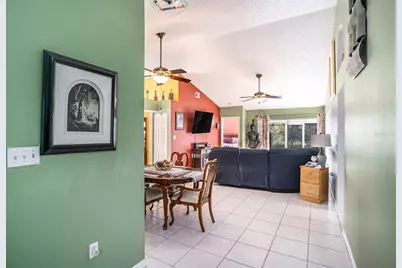 2070 Sarah Louise Drive, Brandon, FL 33510 - Photo 8