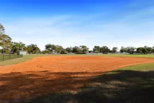 10703 Meadowglen Ln, Tampa, FL 33624 - Photo 54