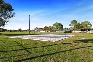 10703 Meadowglen Ln, Tampa, FL 33624 - Photo 50