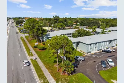 379 47th Avenue N #212, Saint Petersburg, FL 33703 - Photo 6