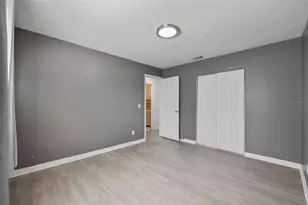 114 Inwood Cir, Brandon, FL 33510 - Photo 18