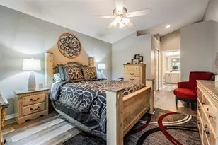 525 Bent Oak Ct, Spring Hill, FL 34609 - Photo 22
